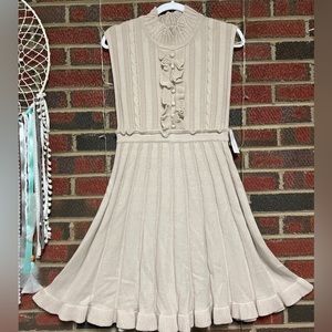 NWT Jessica Simpson Beige Ruffle Sleeveless Pleated Sweater Dress Women’s Small